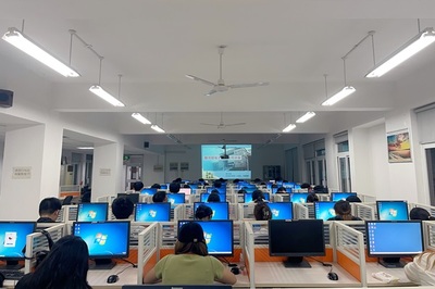 圖書(shū)館2024年新生電子資源培訓(xùn)與教育信息咨詢服務(wù)圓滿成功